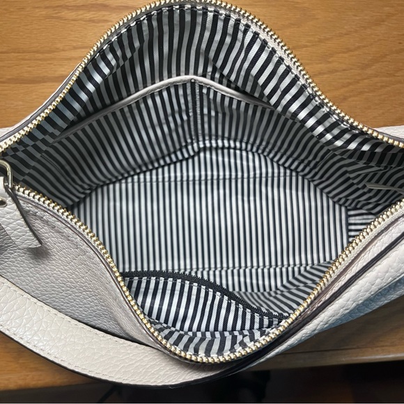 Kate Spade New York Prospect Place Kaia
Crossbody Hobo Bag - Picture 8 of 11